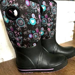 Kids rain boots/winter boots